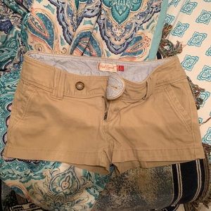 Khaki red camel shorts